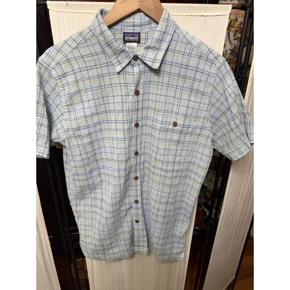 Patagonia Men's Small Organic Cotton Blue Plaid Short Sleeve Button Up Shirt